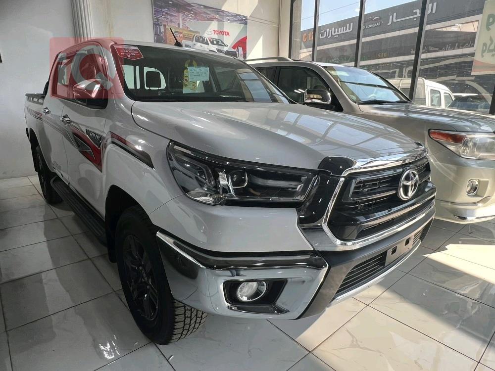 تويوتا هايلوكس